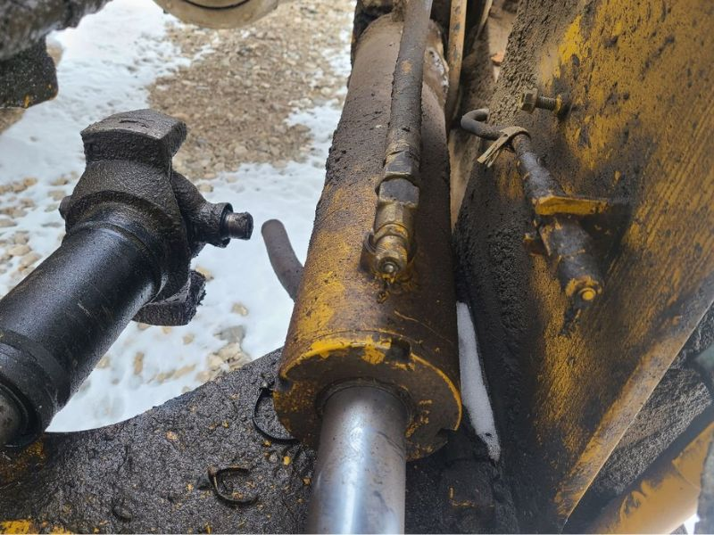 Ang pag -unawa sa mga problema sa hydraulic cylinder jerking