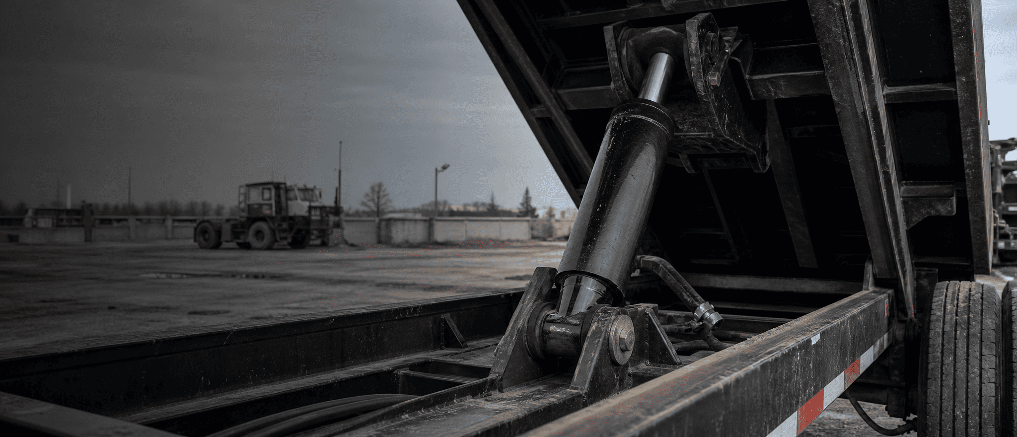 Hydraulic Cylinder Mounting Pin at Bushing Wear: Isang Field Inspection Guide